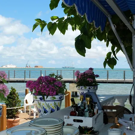 Hotel Restaurant Juanito Platja Hotel *