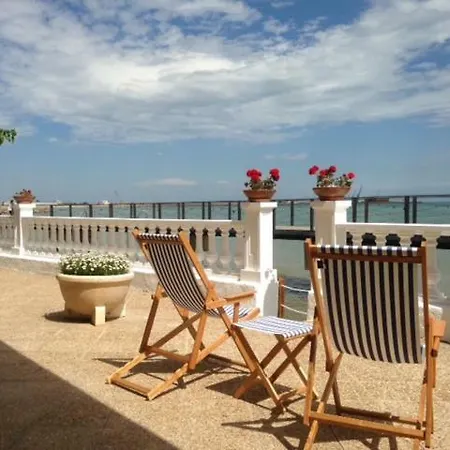 Hotel Restaurant Juanito Platja Hotel